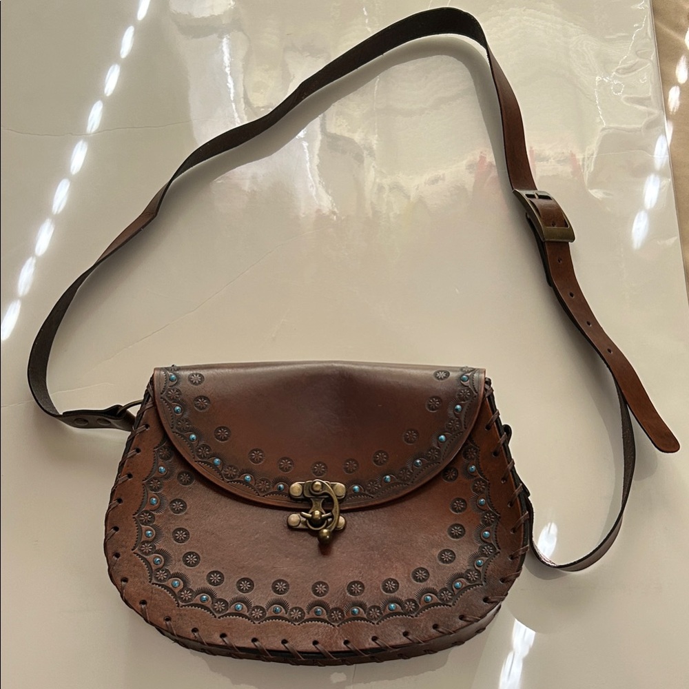 Tiggy Vintage-Inspired Brown Leather Crossbody Bag